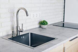 modern,kitchen,design,featuring,a,stylish,sink,with,a,sleek